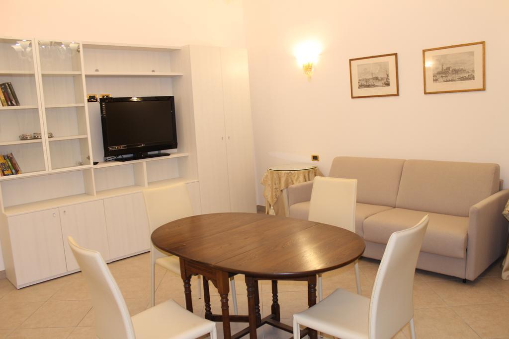 Sissi Suite Veneza Quarto foto